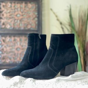 CHELSEA & VIOLET Women’s Black Suede Ankle Boots. 2.5” heel. Sz 9.5.